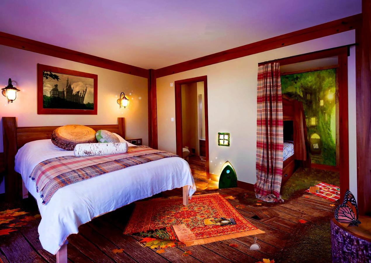 Alton Towers Resort Biddulph  Extérieur photo