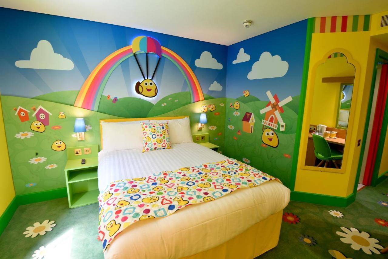 Alton Towers Resort Biddulph  Extérieur photo