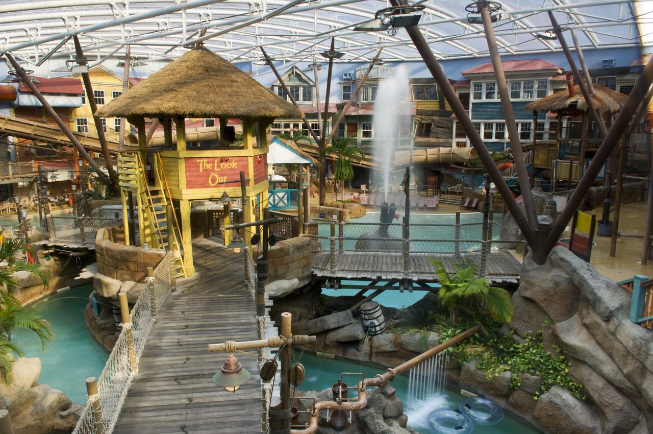 Alton Towers Resort Biddulph  Extérieur photo
