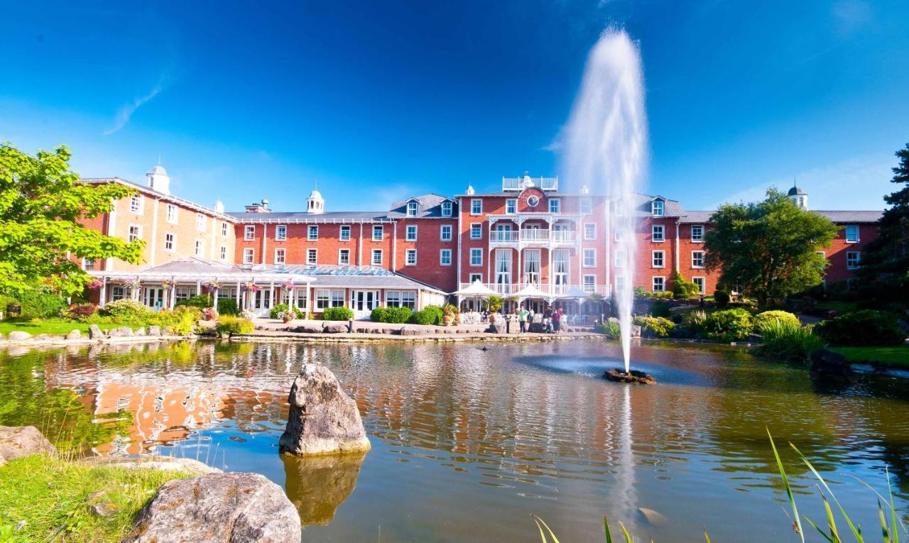 Alton Towers Resort Biddulph  Extérieur photo